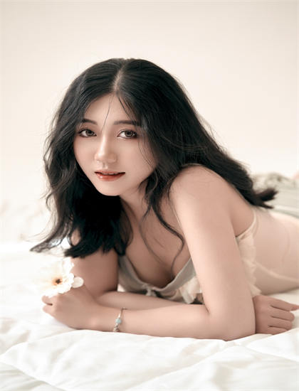 从技术角度看重生后乌鸦变锦鲤：美术设计的开创性的技术应用 影响未来电影的发展方向